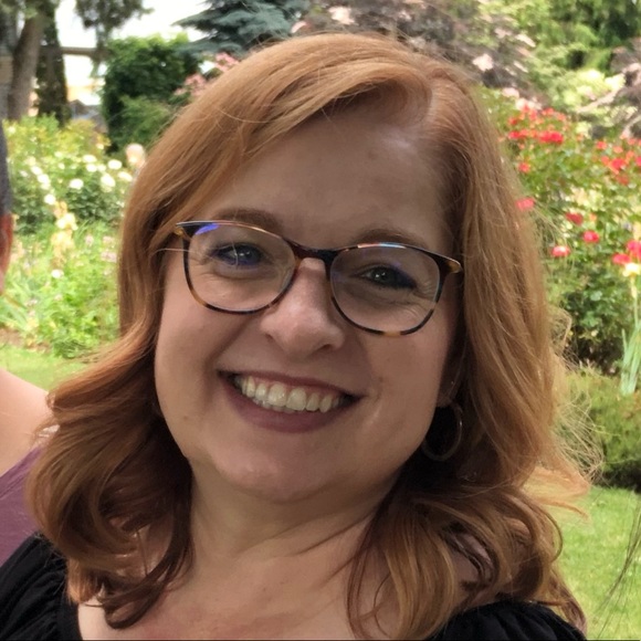 Meet your Posher, Staci - Picture 1 of 1